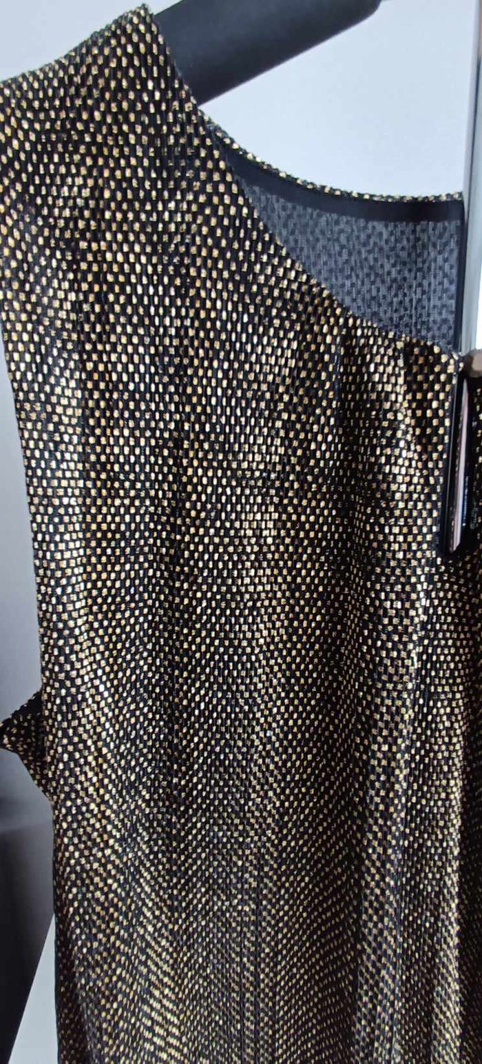Haut noir et doré sans manches Taille 46 - photo numéro 5