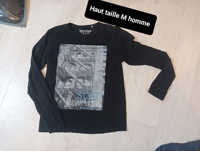 Haut taille M manches longues