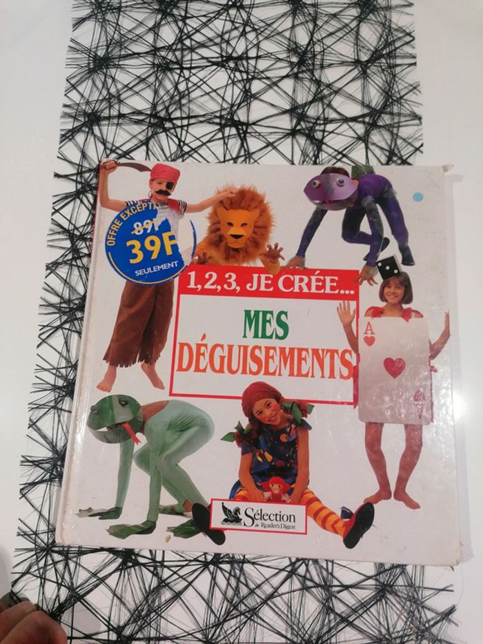 Livre je crée mes déguisements 📗
