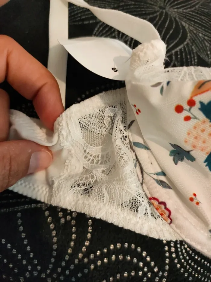 Très joli Soutien gorge dentelle Hechter 85B - photo numéro 9