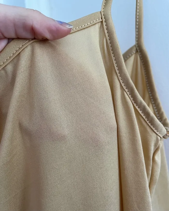 Robe jaune foncée fine bretelles T38/40 très bon état - photo numéro 7