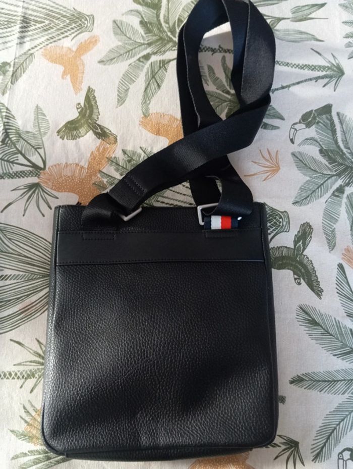 Sacoche homme Tommy Hilfiger - photo numéro 2