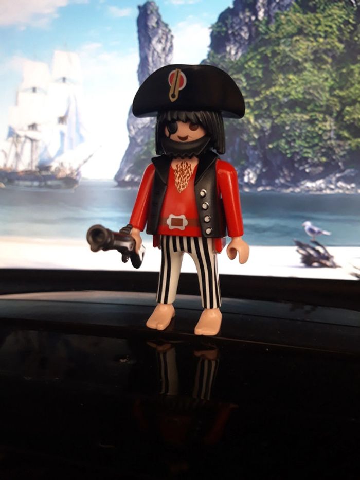 Playmobil 5775 Personnage du set La prison et le bateau pirate - photo numéro 2