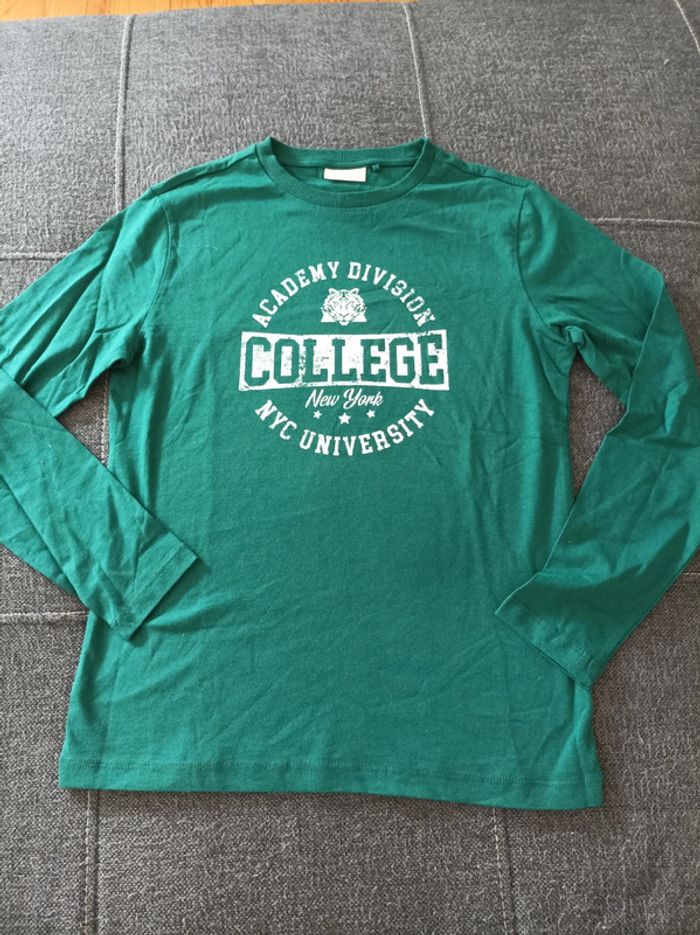 Tee shirt
