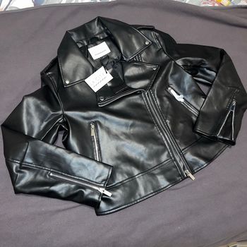 Blouson en similicuir neuf 