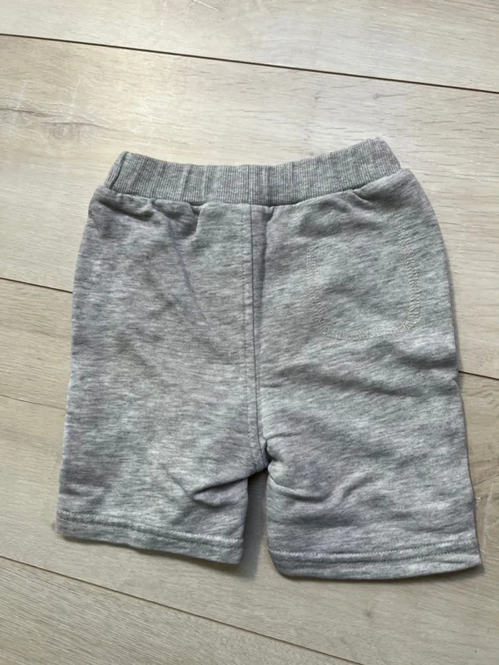 Short bébé garçon. - photo numéro 2