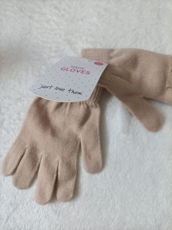 Gant en laine beige – Neuf