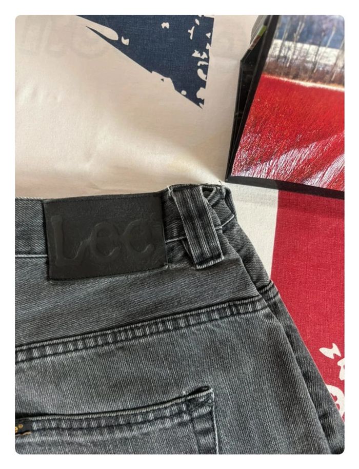 Jeans Lee gris taille 44 coupe droite patte large - photo numéro 4