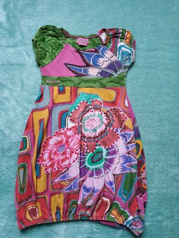 Magnifique robe desigual 5.6 ans