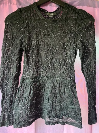 top noir dentelle péplum