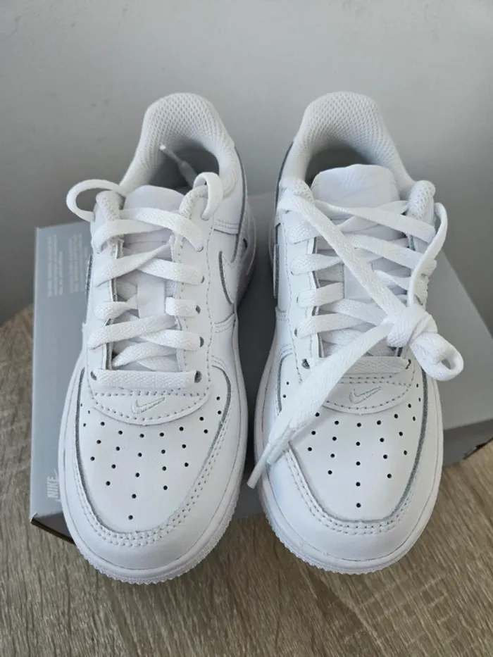 Nike force 1 taille 28 neuves blanches - photo numéro 4