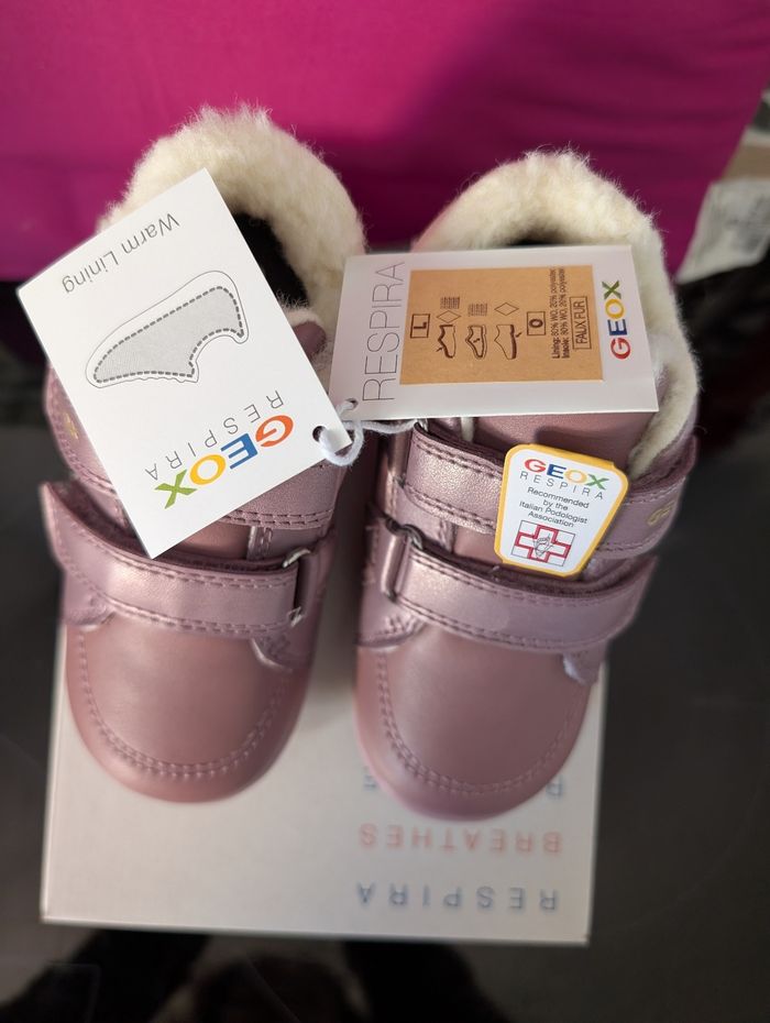 Chaussures fille. Taille 24. Chaudes, conseillé par les podologues. Neuf. Geox - photo numéro 6