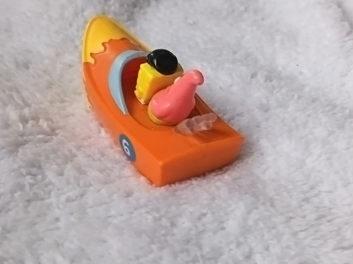 Figurine bob eponge et Patrick bateau Macdonald 2010 viacom - photo numéro 3