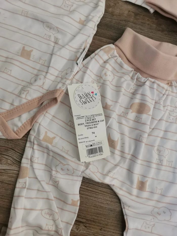 Ensemble 3 pièces body, pantalon et bonnet beige rosé Baby sweets Taille 74 - photo numéro 2