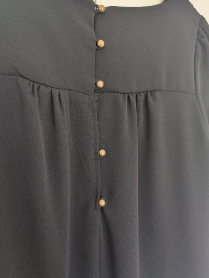 Blouse noire - photo numéro 6