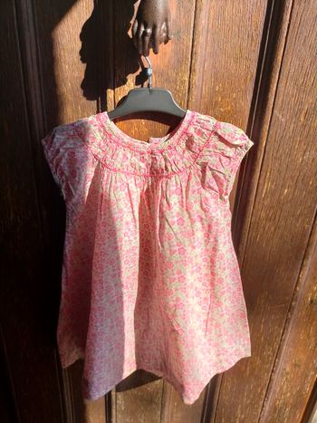 Superbe robe fleurie 4 ans 