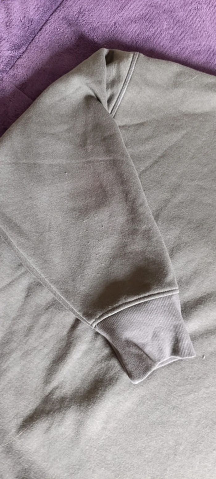 Sweat Primark Taille M loose - photo numéro 3