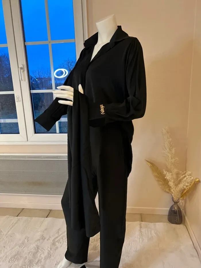 Ensemble chemise et pantalon + écharpe châle - photo numéro 2