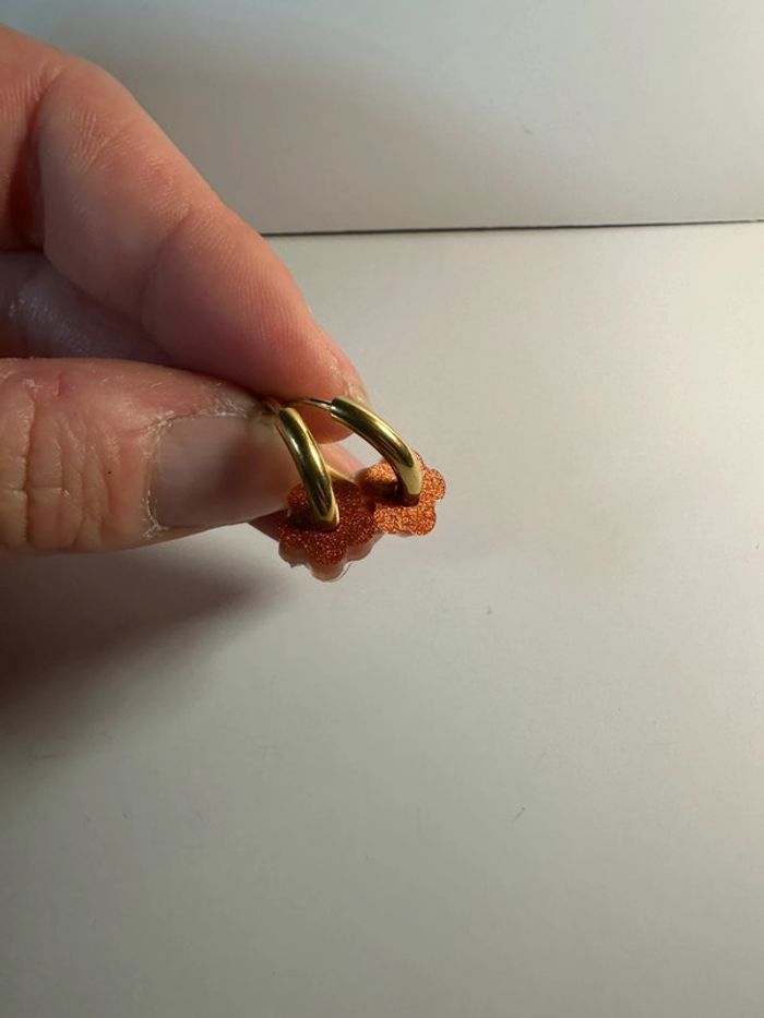 Créoles petites fleurs bronze - photo numéro 3