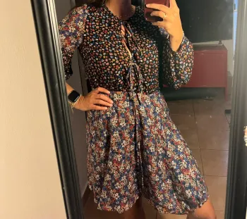 Sublime robe chic fleuri manches longues - taille S - neuve