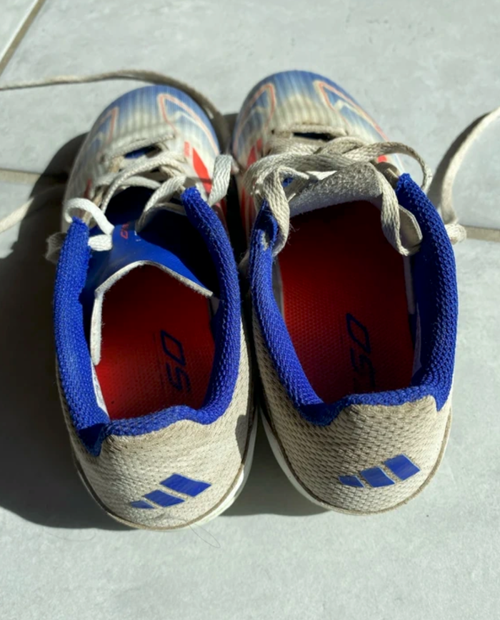 Chaussures de foot fille T 34 - photo numéro 3