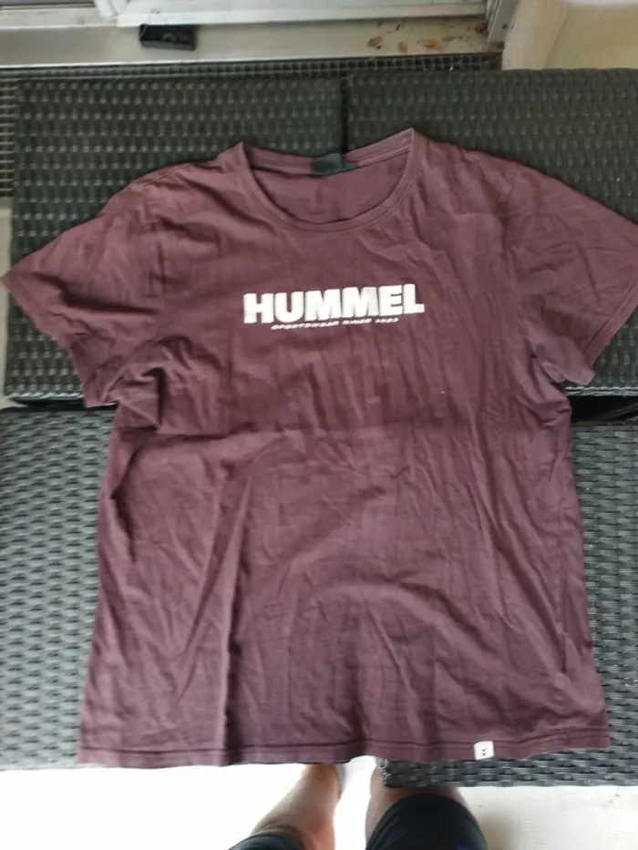 Tee shirt