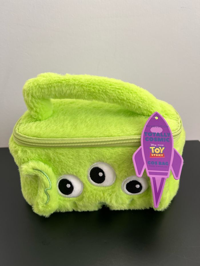 Trousse de toilette Makeup Revolution x Toy Story Alien Bag