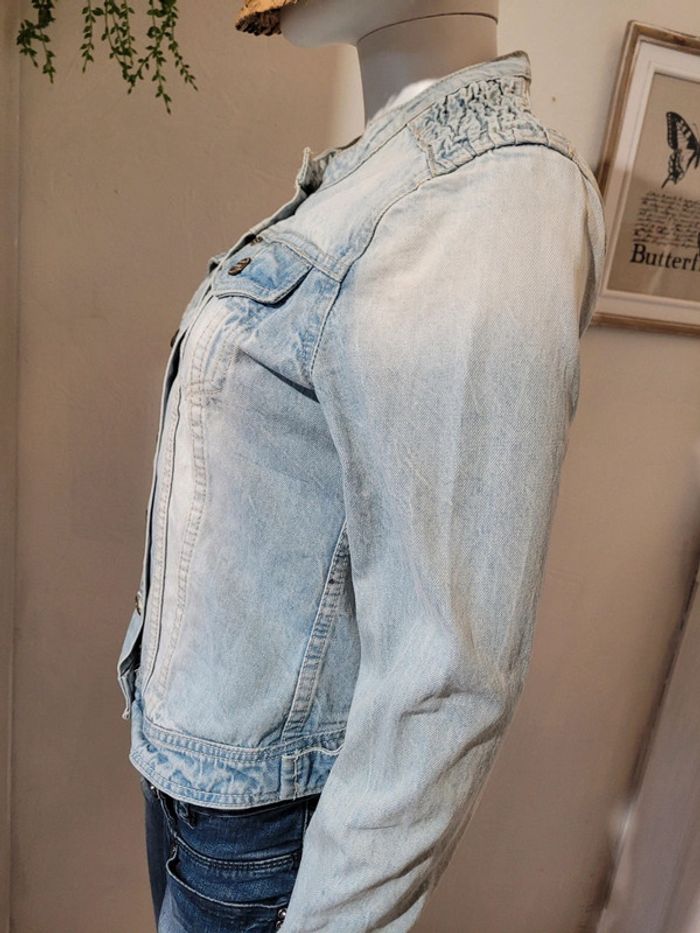 Blouson en jean délavé - photo numéro 6