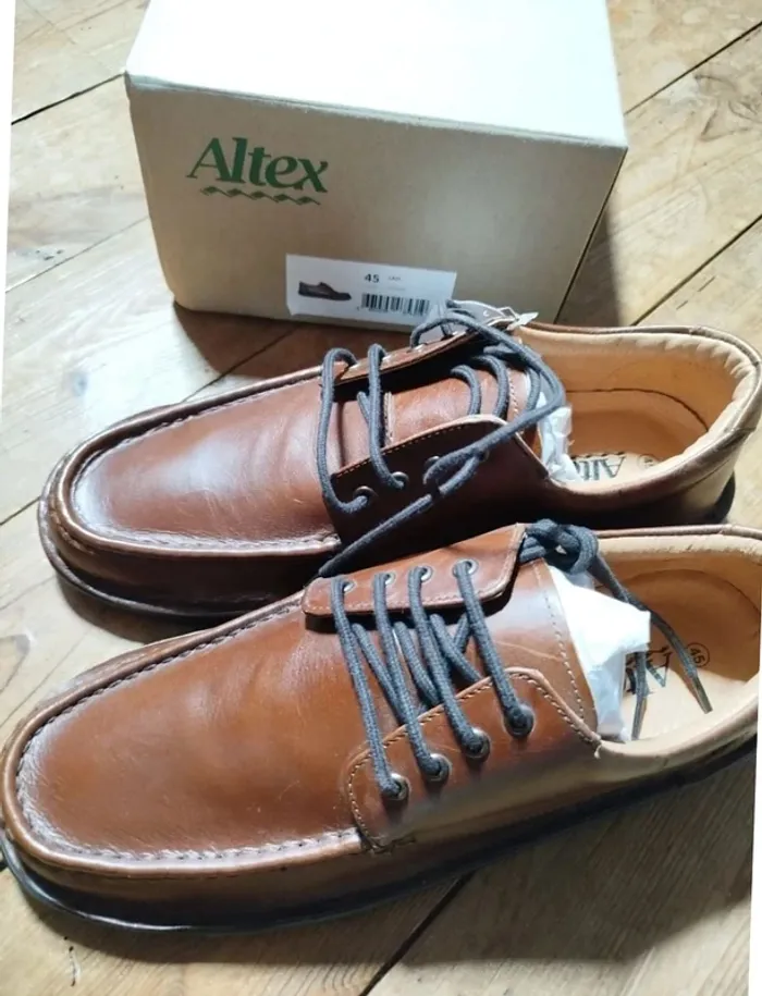 Chaussures cuir Altex 45 Neuves avec boîte