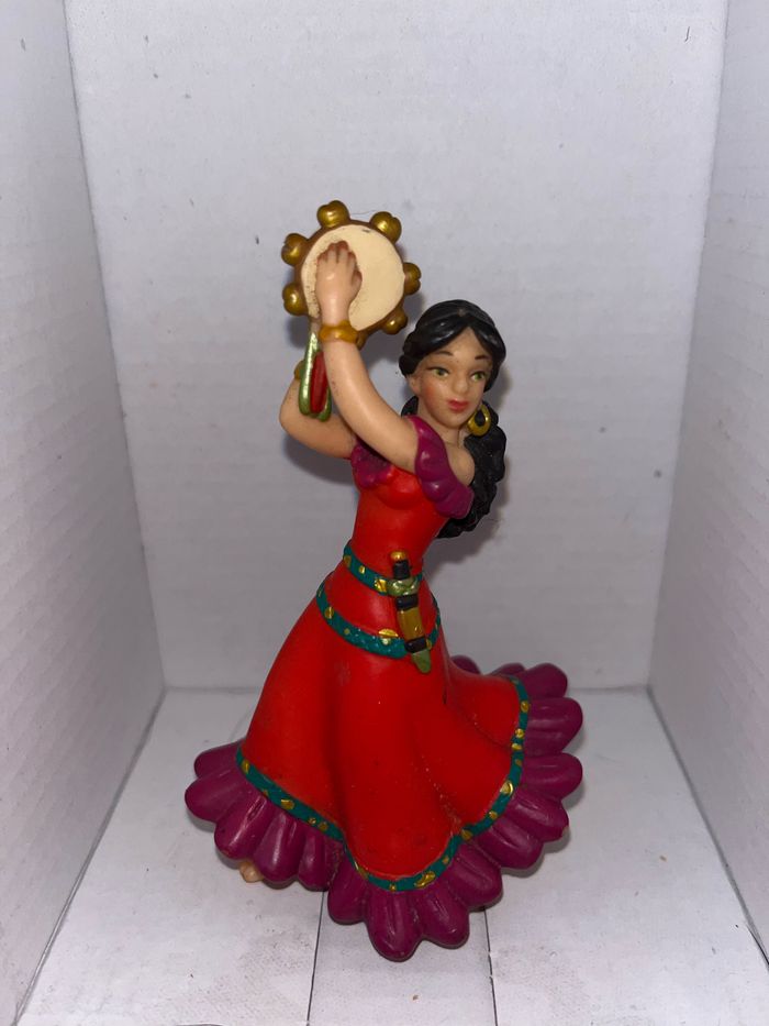 Figurine esmeralda