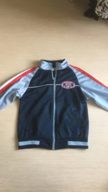 Veste 8 ans