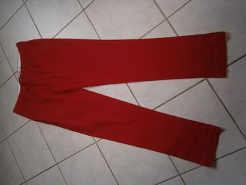 Pantalon rouge LACOSTE Taille 42 NEUF