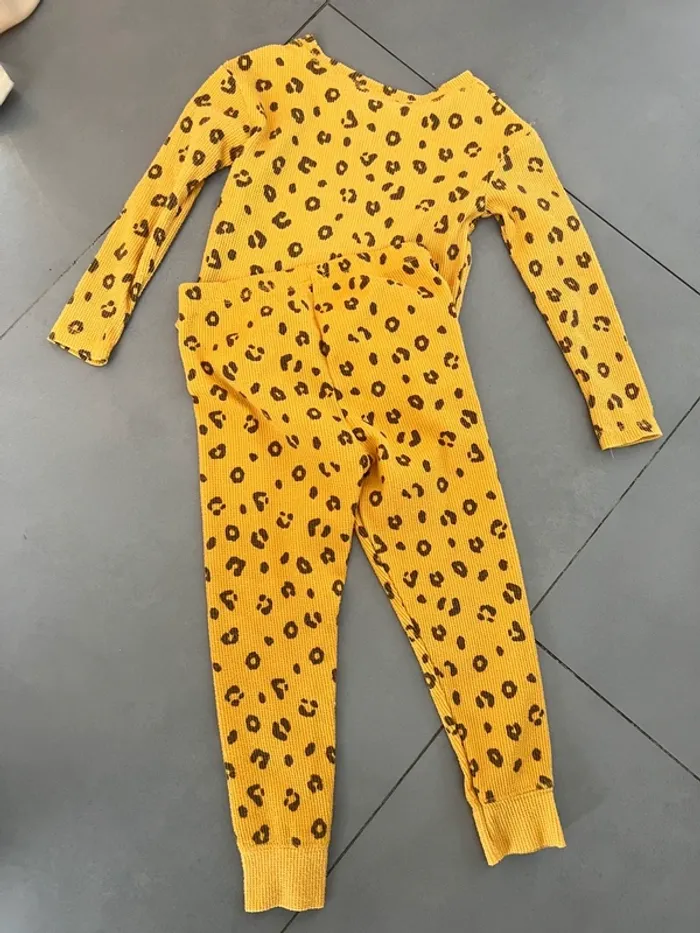 Ensemble jaune fille 3 ans - photo numéro 5