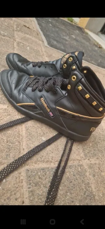 Basket rebook vintage classique taille 37 tres bon etat