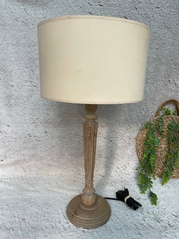 Grande lampe en bois effet vintage - Loberon 