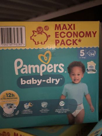 Couches Pampers taille 5