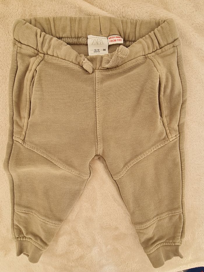 Lot 5 joggings - photo numéro 2