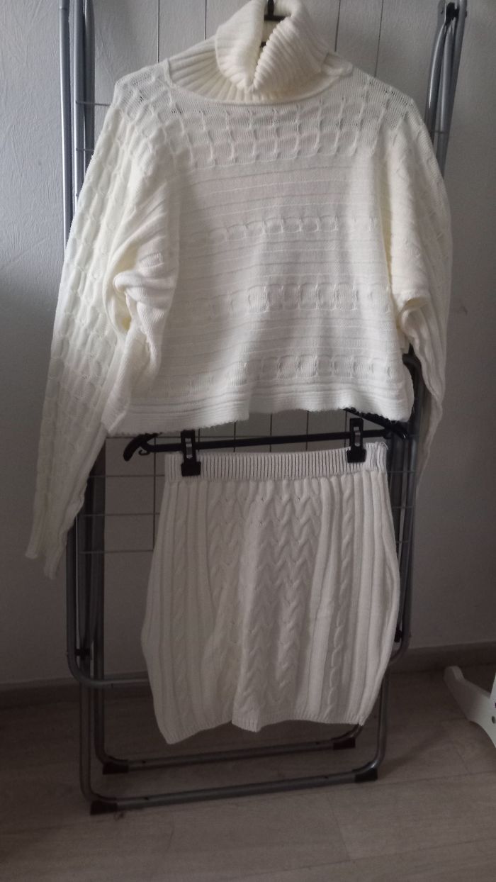 Emsenble jupe - photo numéro 4