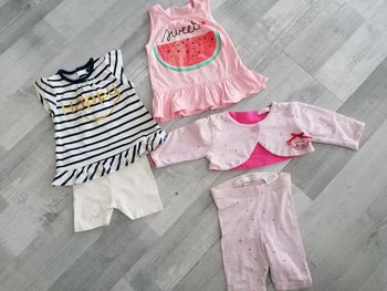 Lot 3 articles robe et ensembles fille T 1 mois 👶