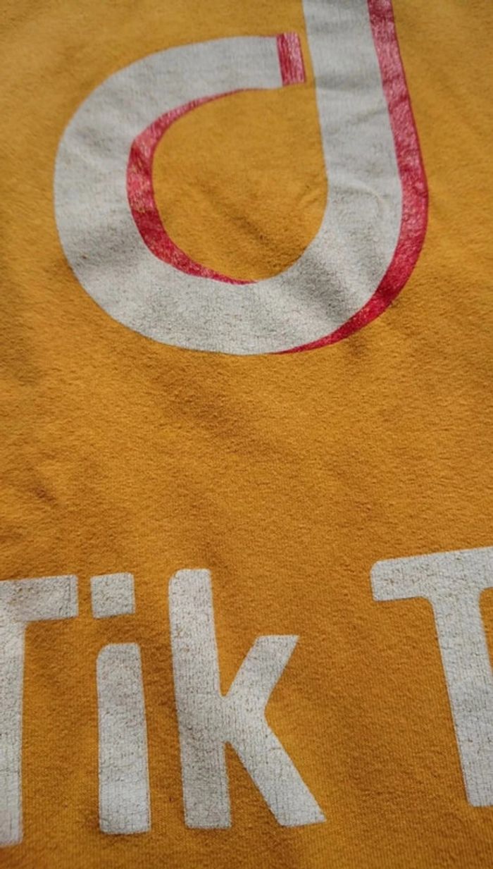 🌸 Sweat fin à capuche Tik Tok 10ans - photo numéro 2