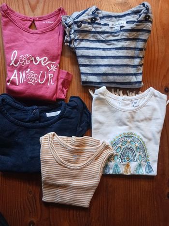 T.shirt fille - 18 mois - Différentes marques