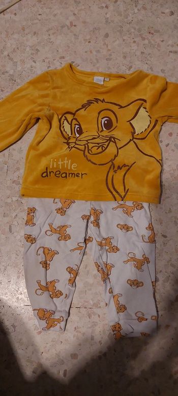 Lot 6 pyjamas