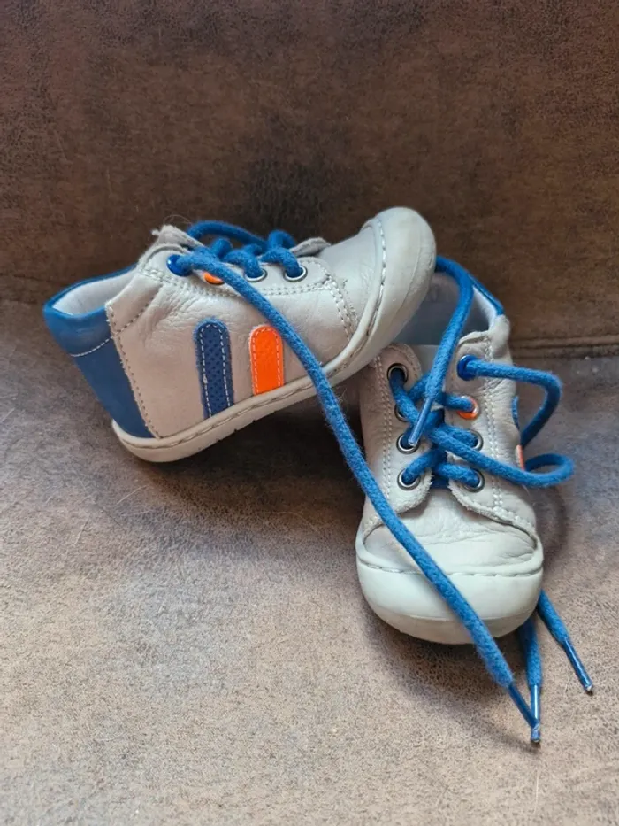 Lot chaussures premiers pas t20 21 - photo numéro 2