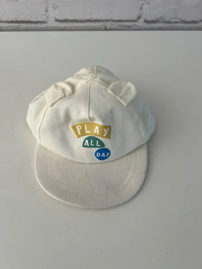 Casquette Primark 12-24 mois – Très bon état