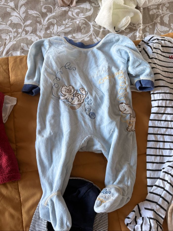 Lot de vêtement bébé 6 mois garçon - photo numéro 2