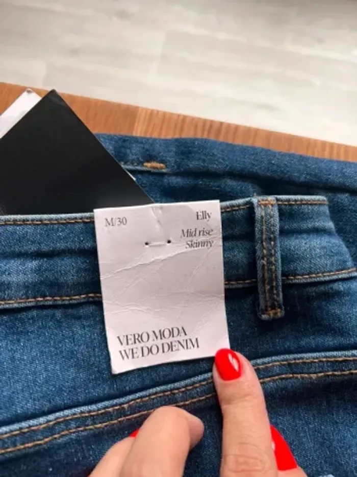 Jean vero moda M - photo numéro 2