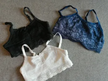 Lot brassière fillette