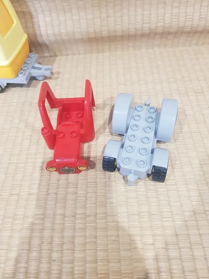 Tracteur et van à chevaux lego duplo - photo numéro 4