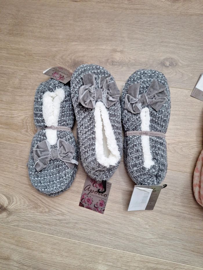 Lot de 3 paires de chaussons femme grises avec neud douces antidérapantes - photo numéro 2