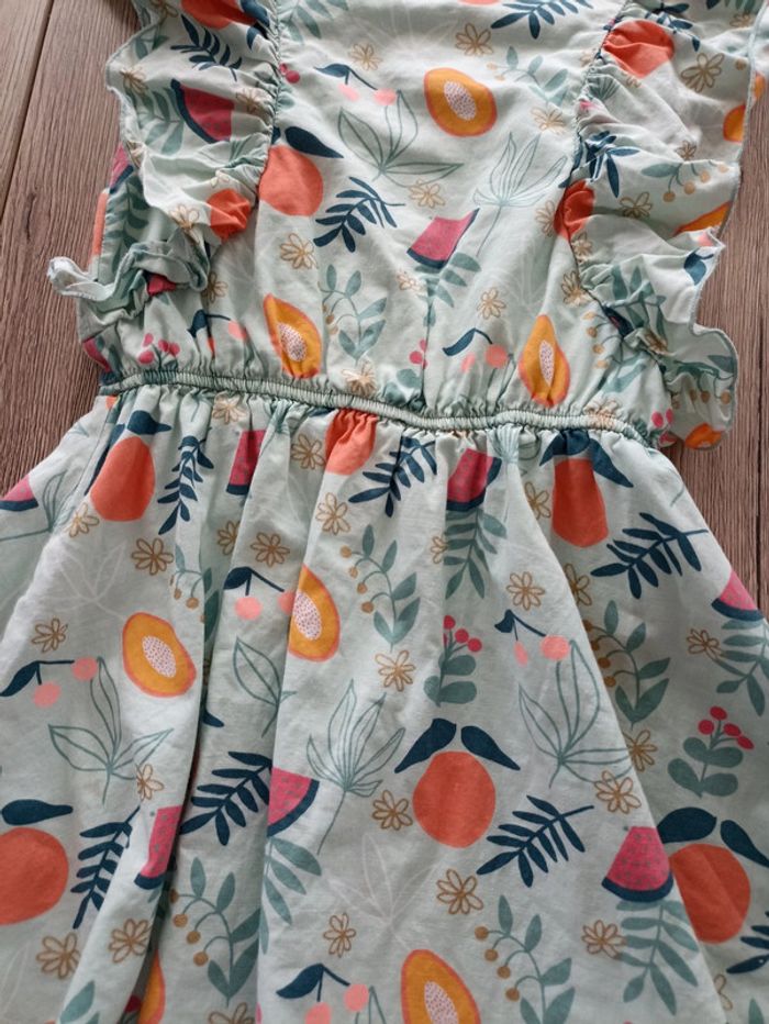 Robe verte à motif 8 ans - photo numéro 2